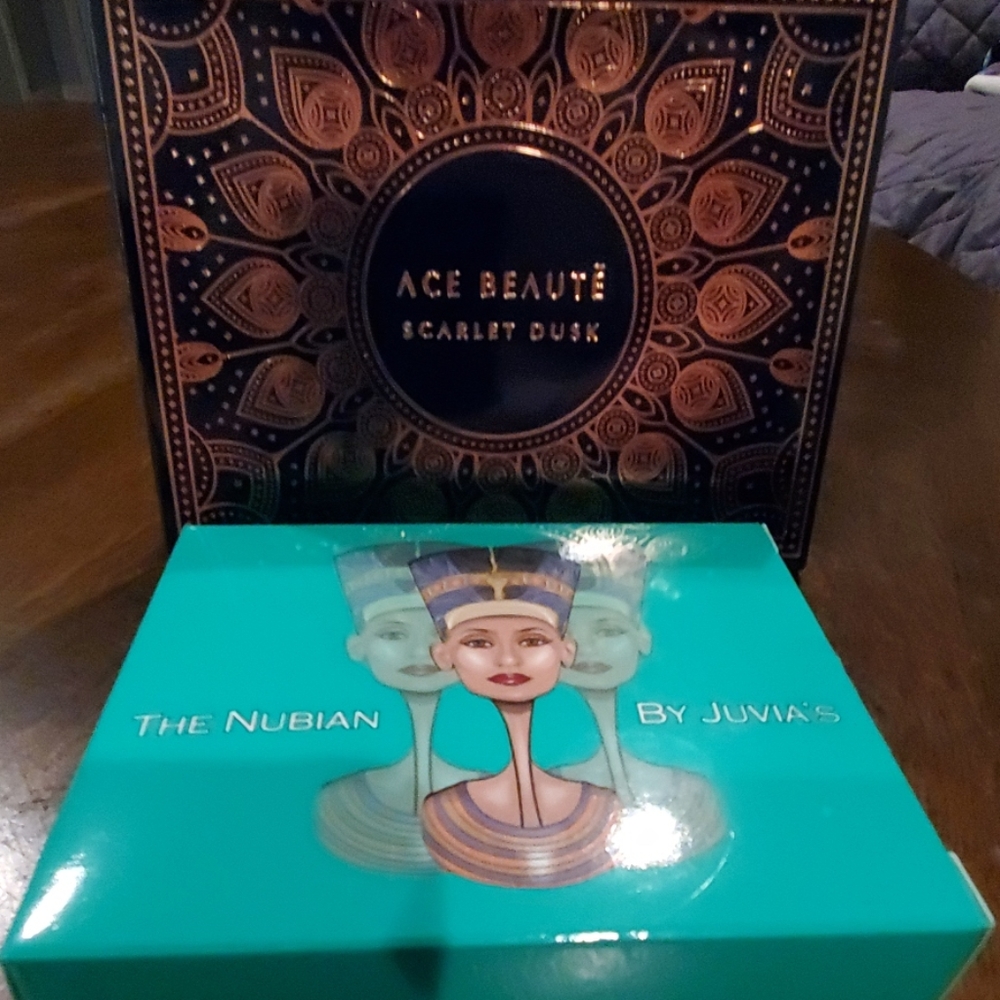 Eyeshadow bundle
